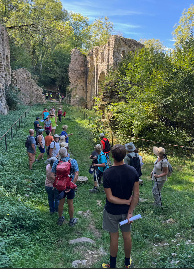 Succès pour la randonnée patrimoine à Peyrusse-le-Roc 2 image